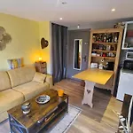 Lejlighed 2 Pieces Climatise Avec Terrasse Et Parking A Ste Maxime - Fr-1-780-43