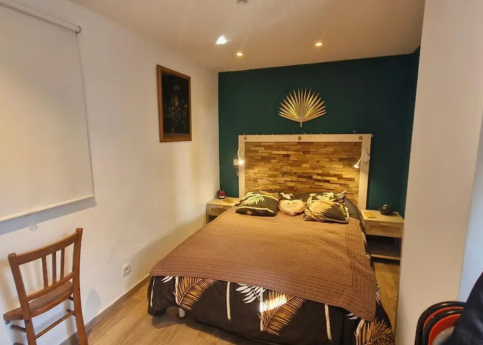 Lejlighed 2 Pieces Climatise Avec Terrasse Et Parking A Ste Maxime - Fr-1-780-43 Sainte-Maxime